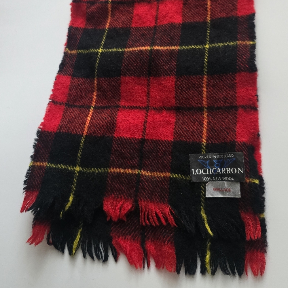 Lochcarron Red and Black Tartan 100% New Wool Scarf Wallace Scottlan